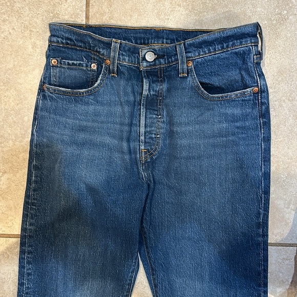 Levi’s 501 Relaxed Straight Crop Jeans 29 Frayed Hem - Picture 4 of 6